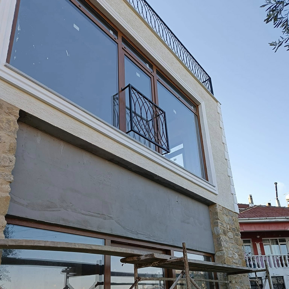 alüminyum korkuluk,camlı korkuluk,ferforje,korkuluk,pleksi korkuluk,cam balkon