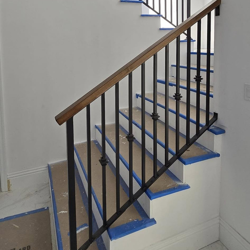 alüminyum korkuluk,camlı korkuluk,ferforje,korkuluk,pleksi korkuluk,cam balkon